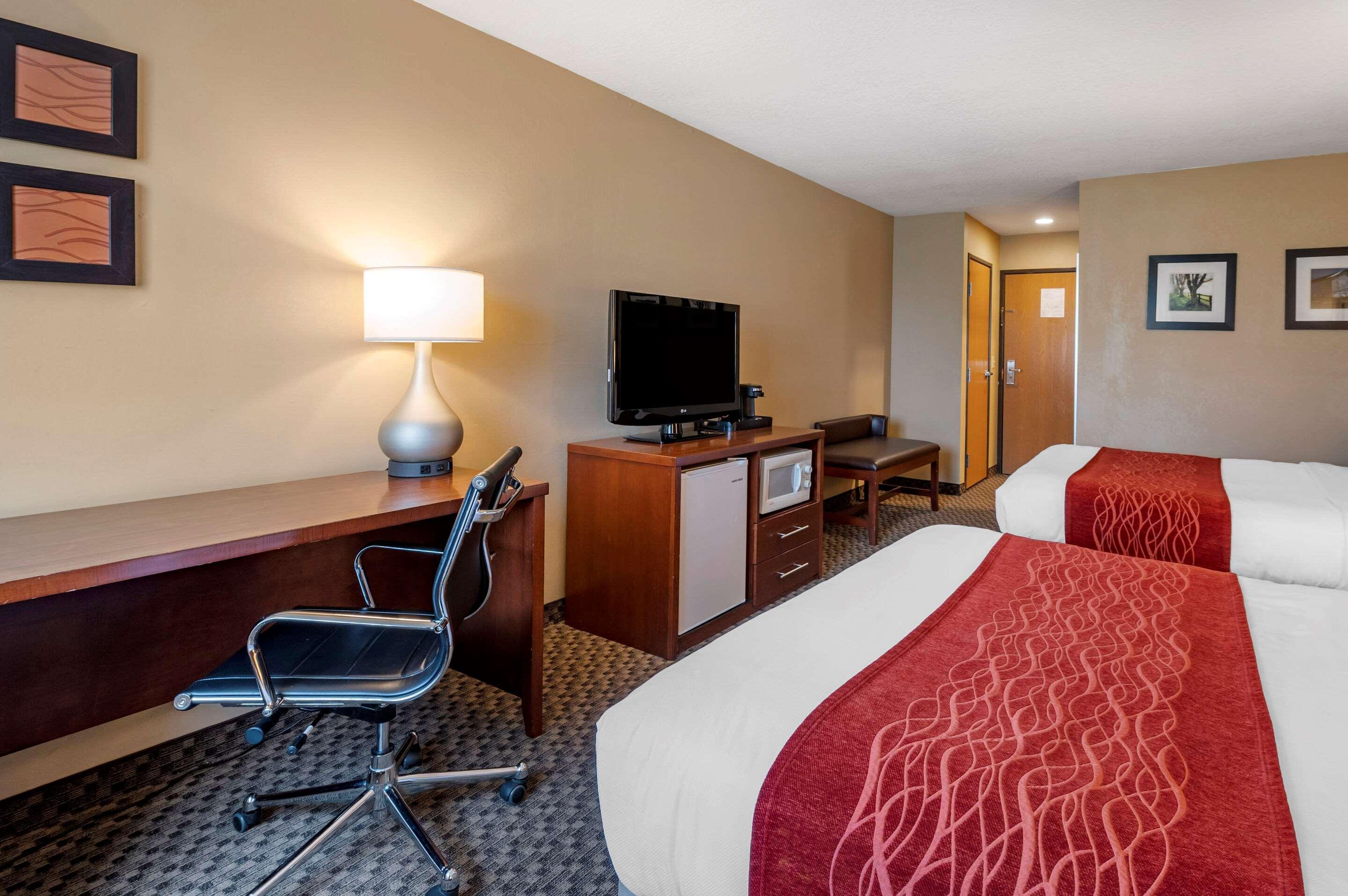Comfort Inn & Suites Napoleon Luaran gambar