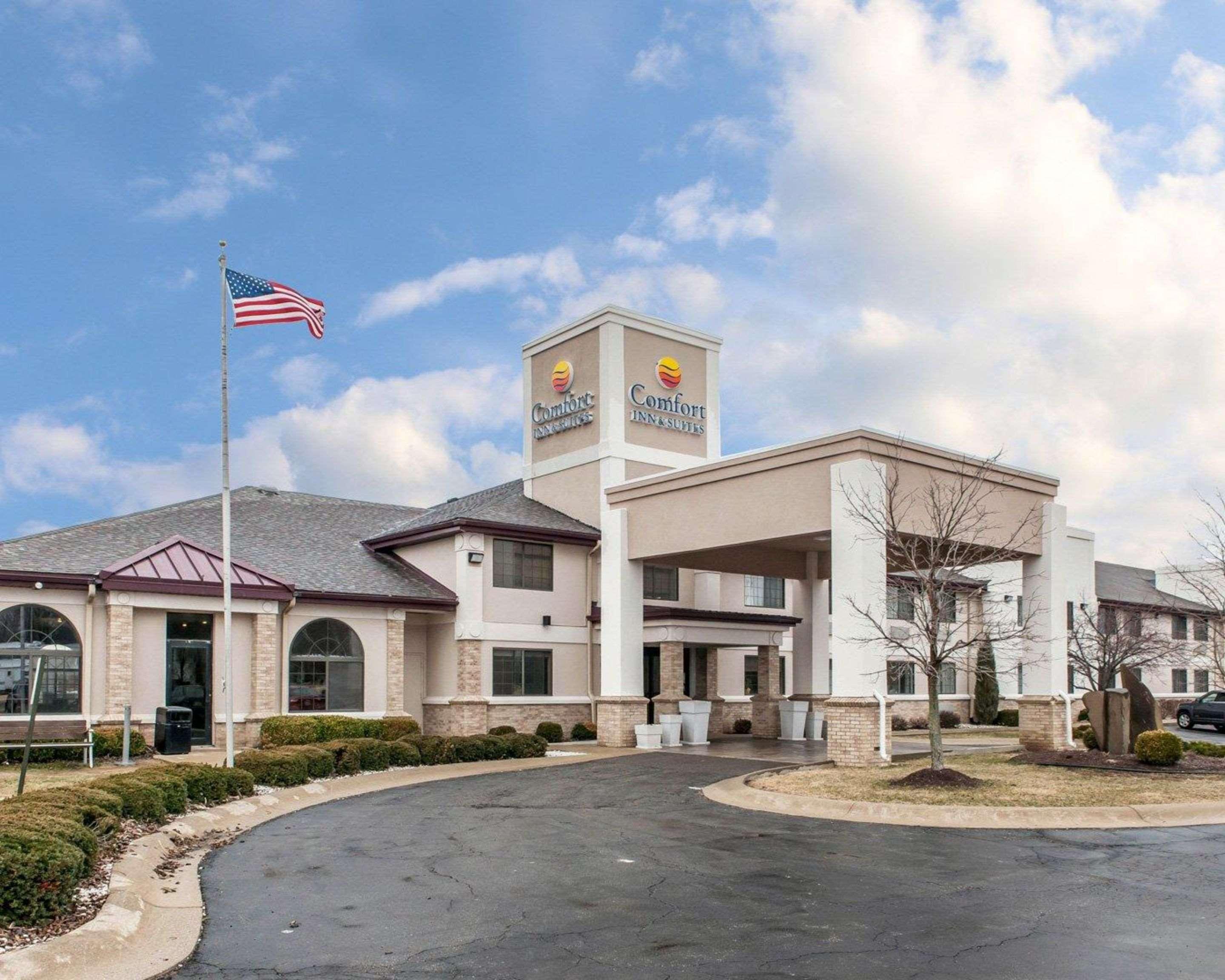 Comfort Inn & Suites Napoleon Luaran gambar