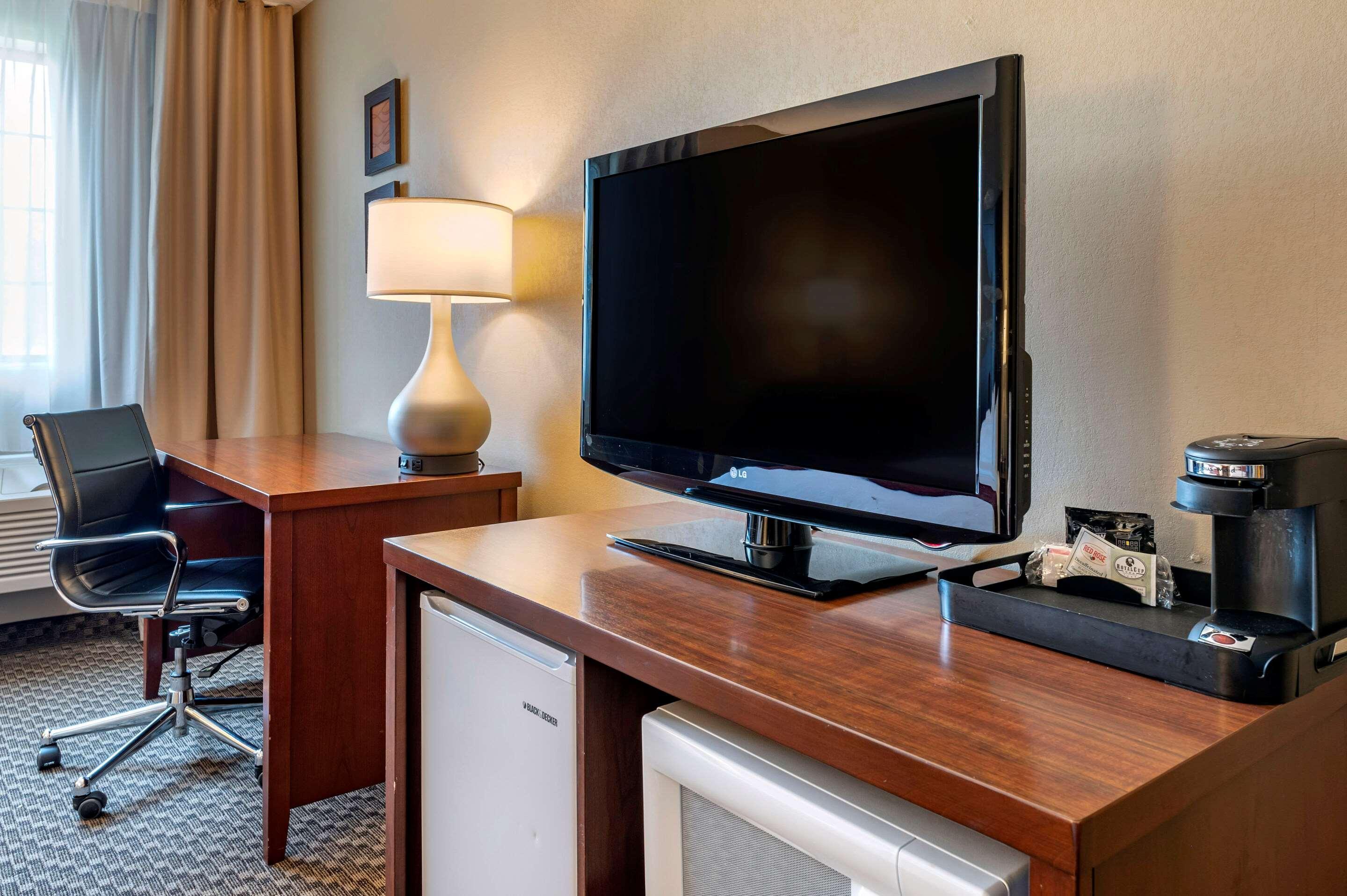 Comfort Inn & Suites Napoleon Luaran gambar